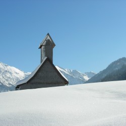 Winter-Kapelle3.JPG